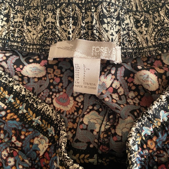 🤎💜pattern shorts💜🤎 - Picture 2 of 2